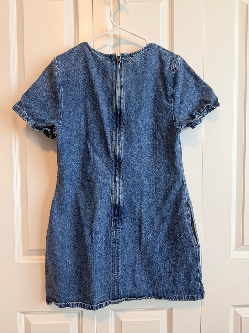Abercrombie & Fitch Washed Blue Short-Sleeve Denim Mini Dress - Picture 6 of 9